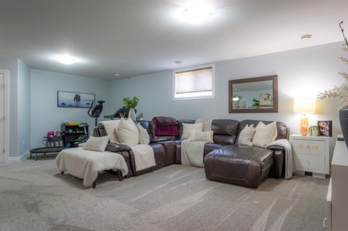 1802 59B Avenue, Lloydminster, AB 