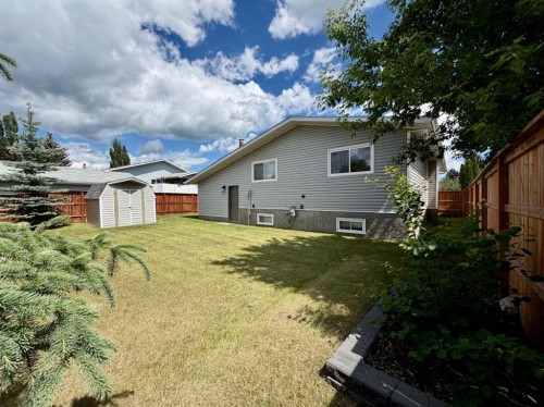 530 20 Street, Wainwright, AB - Outdoor
