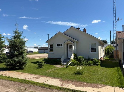 4831 52 Street, Innisfree, AB - Outdoor