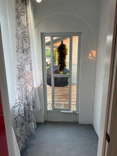 4703 47 Avenue, Myrnam, AB - Indoor Photo Showing Other Room