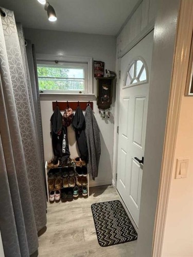 4703 47 Avenue, Myrnam, AB - Indoor Photo Showing Other Room