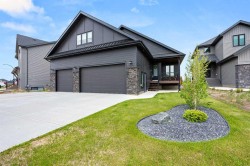 1807 60A Avenue Close  Lloydminster, AB T9V 3S3