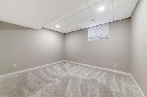 1807 60A Avenue Close, Lloydminster, AB 