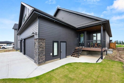 1807 60A Avenue Close, Lloydminster, AB 