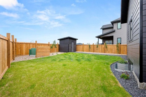 1807 60A Avenue Close, Lloydminster, AB 