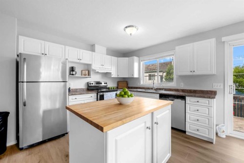 3101 51 Avenue, Lloydminster, AB 