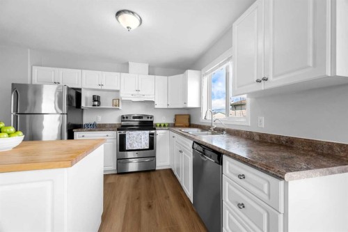 3101 51 Avenue, Lloydminster, AB 