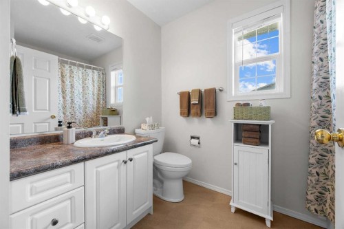 3101 51 Avenue, Lloydminster, AB 