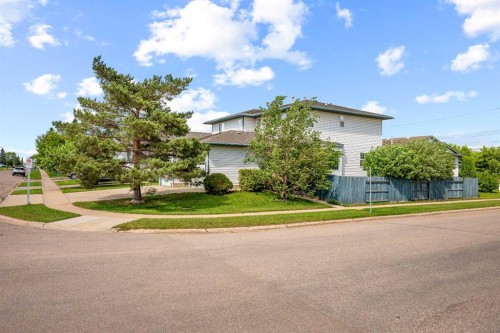 3101 51 Avenue, Lloydminster, AB 