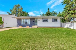 3012 52 Avenue Lloydminster, AB T9V 1P5