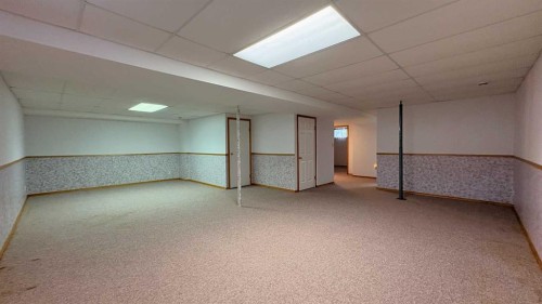 1834 10 Avenue, Wainwright, AB 