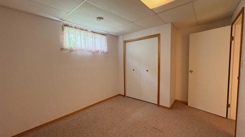 1834 10 Avenue, Wainwright, AB 