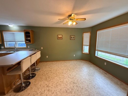 4817 51 Avenue, Kitscoty, AB 