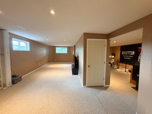 4817 51 Avenue, Kitscoty, AB 
