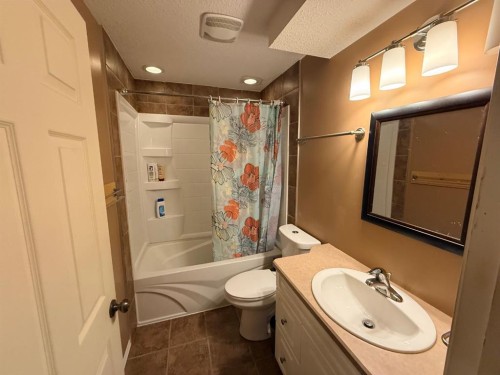 4817 51 Avenue, Kitscoty, AB 