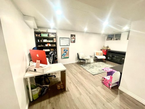 1124 24 Street, Wainwright, AB 