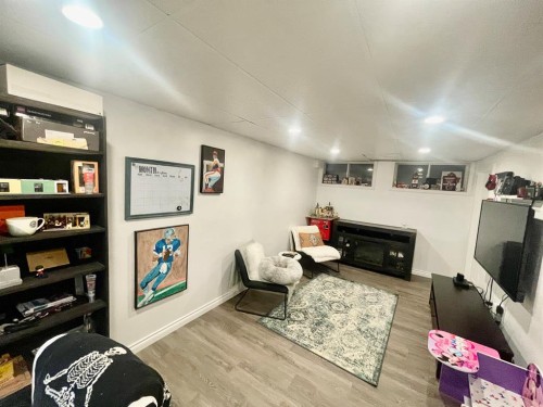 1124 24 Street, Wainwright, AB 