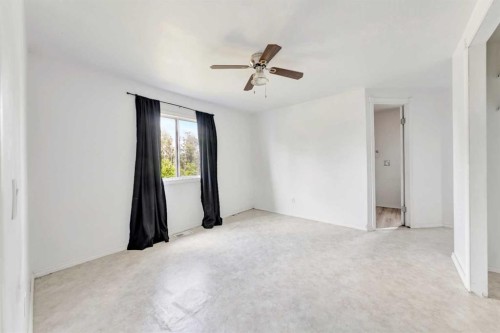301 8 Avenue, Paradise Hill, SK 