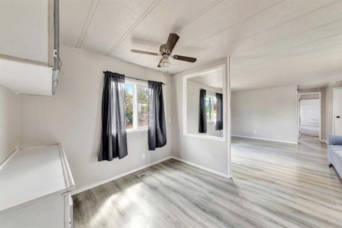 301 8 Avenue, Paradise Hill, SK 