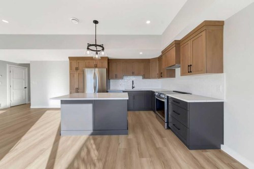 25-3616 41B Avenue, Lloydminster, SK - Indoor Photo Showing Kitchen