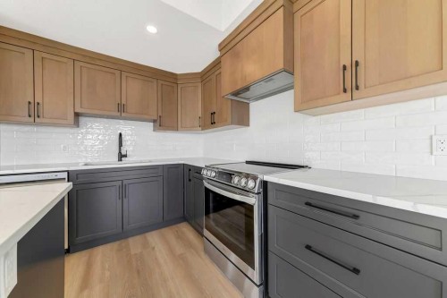 25-3616 41B Avenue, Lloydminster, SK - Indoor Photo Showing Kitchen