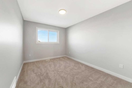 25-3616 41B Avenue, Lloydminster, SK - Indoor Photo Showing Other Room