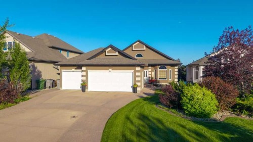 3808-63A Ave Close, Lloydminster, AB - Outdoor