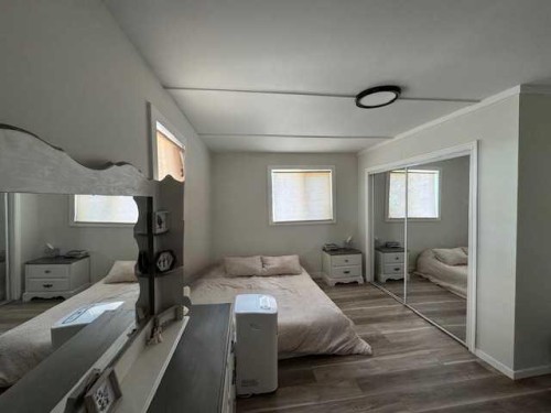 208 1 Street West, Lashburn, SK - Indoor Photo Showing Bedroom