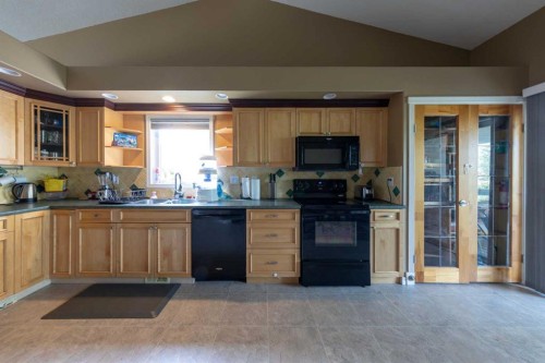 2308 58 Avenue, Lloydminster, AB - Indoor Photo Showing Kitchen With Double Sink