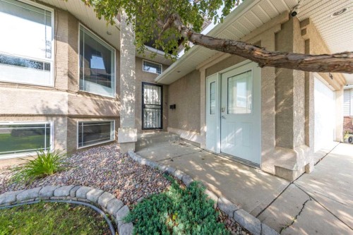 2308 58 Avenue, Lloydminster, AB - Outdoor