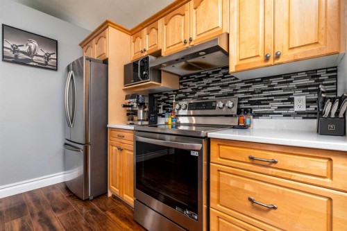 2308 52 Avenue, Lloydminster, AB - Indoor Photo Showing Kitchen