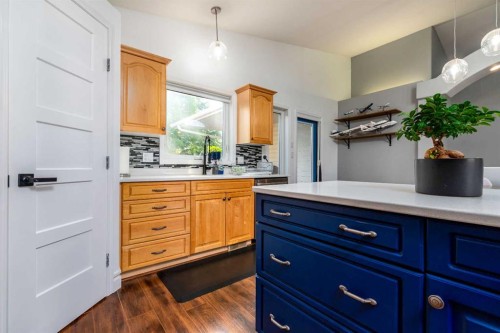 2308 52 Avenue, Lloydminster, AB - Indoor Photo Showing Kitchen