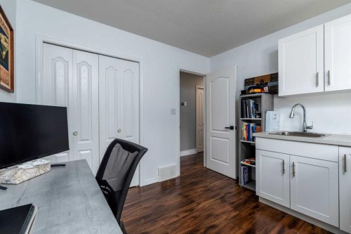 2308 52 Avenue, Lloydminster, AB - Indoor