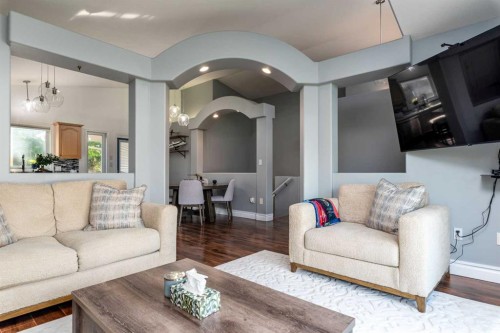 2308 52 Avenue, Lloydminster, AB - Indoor Photo Showing Living Room