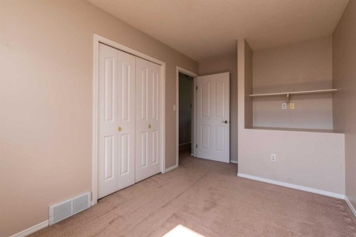 6601 39 Street, Lloydminster, AB - Indoor
