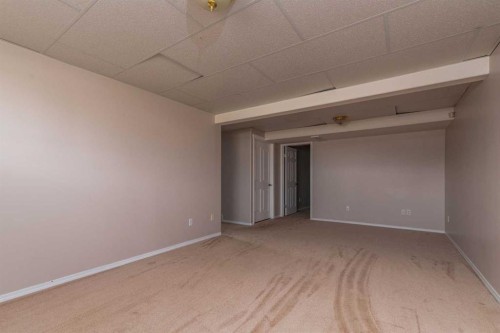 6601 39 Street, Lloydminster, AB - Indoor Photo Showing Other Room