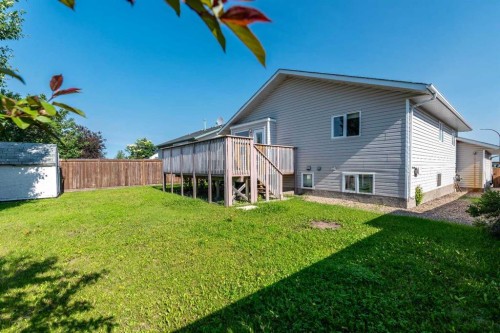6601 39 Street, Lloydminster, AB - Outdoor