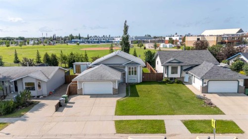 6601 39 Street, Lloydminster, AB - Outdoor With Facade