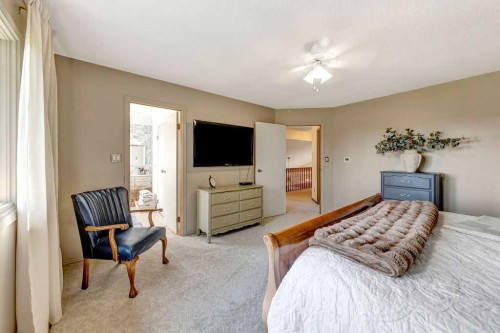 605 22 Street, Wainwright, AB - Indoor Photo Showing Bedroom
