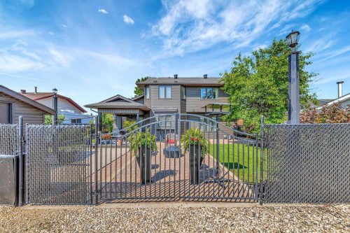605 22 Street, Wainwright, AB - Outdoor With Deck Patio Veranda