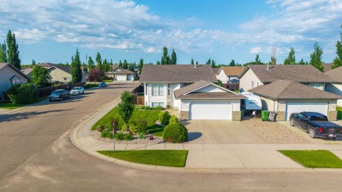 6116 21 Street, Lloydminster, AB - Outdoor With Facade