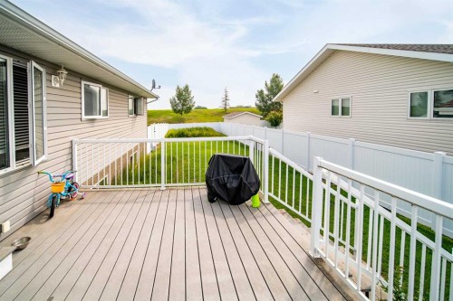 1025 30 Street, Wainwright, AB - Outdoor With Deck Patio Veranda With Exterior