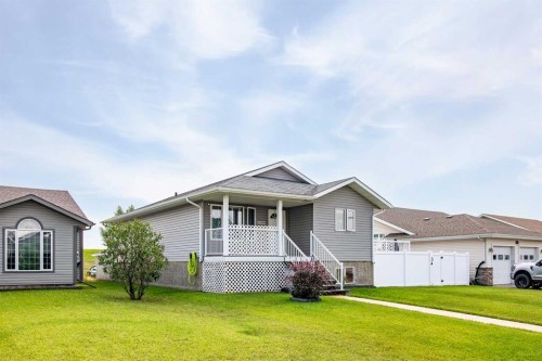 1025 30 Street, Wainwright, AB - Outdoor With Deck Patio Veranda
