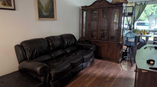 5028 52 Street, Provost, AB - Indoor