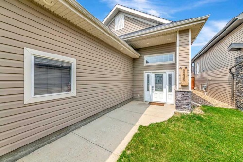 5236 15 Street, Lloydminster, AB - Outdoor
