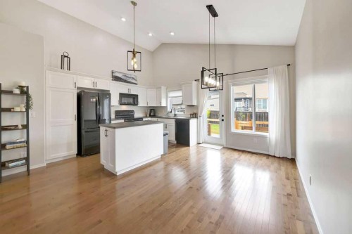 5236 15 Street, Lloydminster, AB - Indoor Photo Showing Kitchen