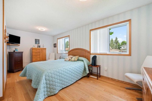 5703 35 Street, Lloydminster, AB - Indoor Photo Showing Bedroom