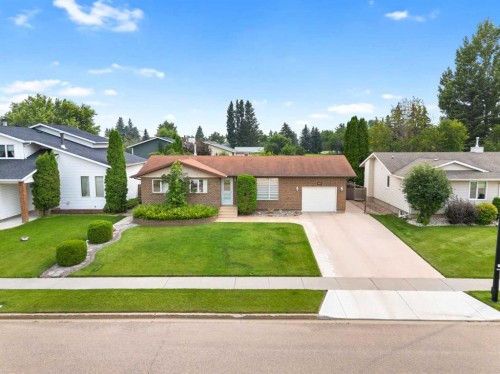 5703 35 Street, Lloydminster, AB - Outdoor With Facade