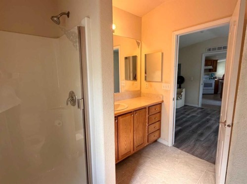 18-1609 14 Street, Wainwright, AB 