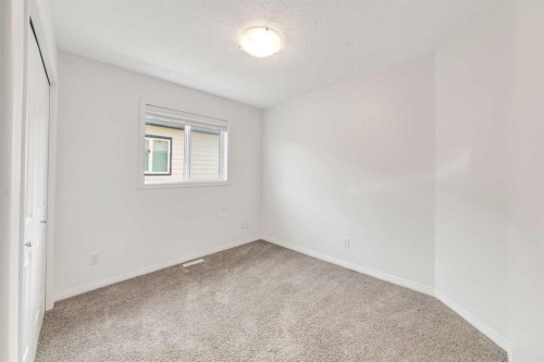 41-2715 73 Avenue, Lloydminster, AB - Indoor Photo Showing Other Room